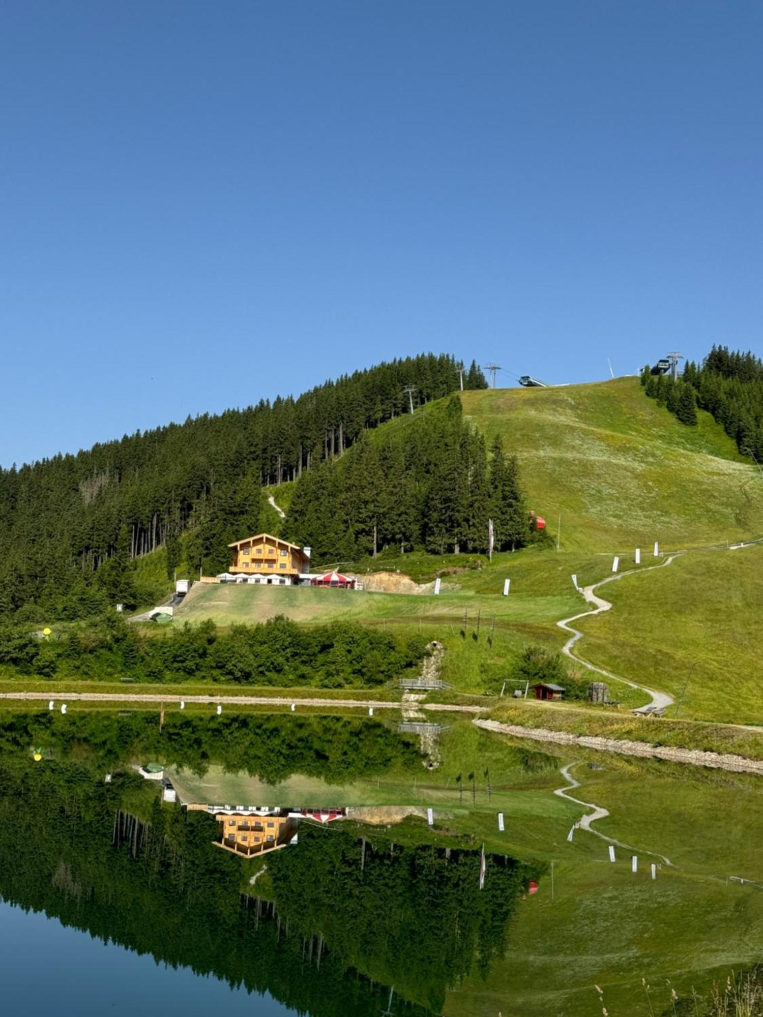 Glockneralm - Exklusiv Erreichbar Mit Skilift Zell am See Exterior photo